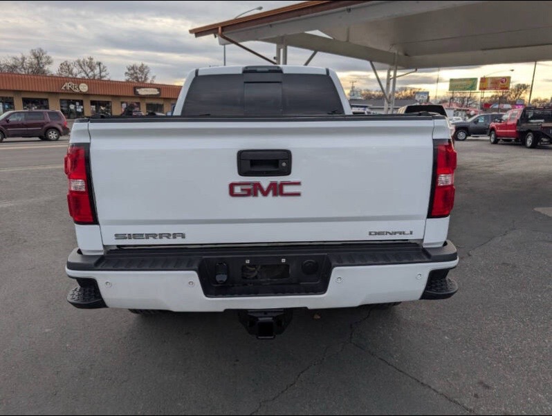 2017 GMC SIERRA 200HD DENALI
