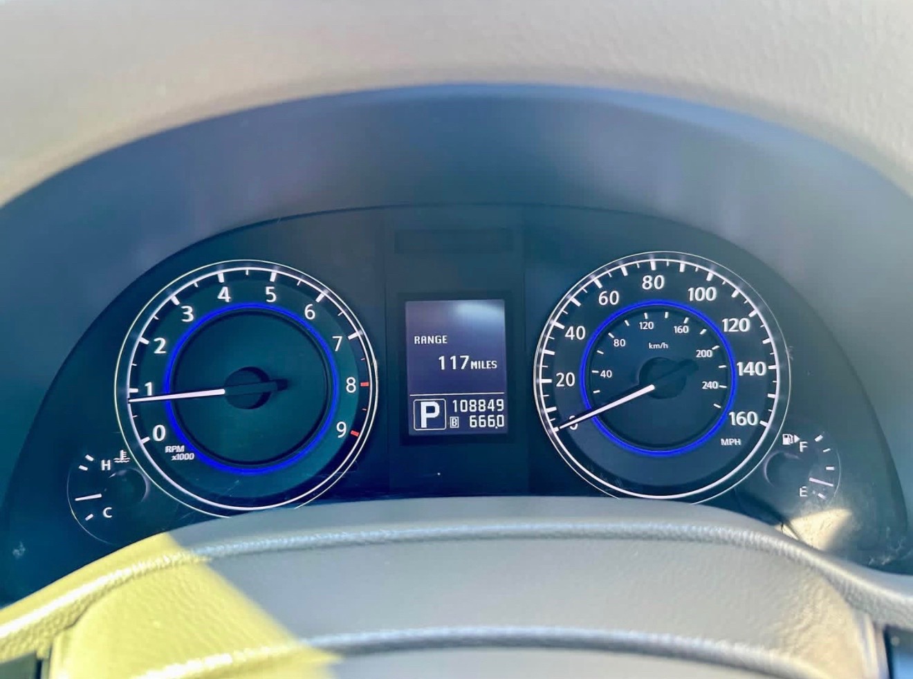 2015 Infiniti Q40 · Sedan 4D 